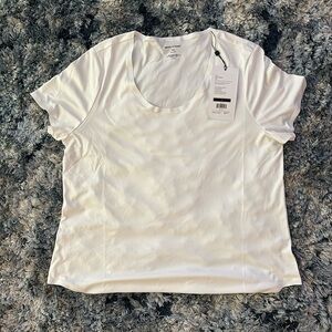 Ministry of Supply White XXL T-shirt. Silk like fabric.